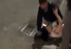 Hrůzná rvačka v pátek večer v centru Slaného. Muži zde mlátili ženy na ulici