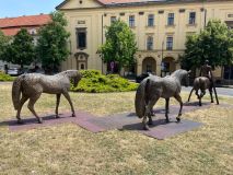 Ve Slaném instalovali atraktivní sochy