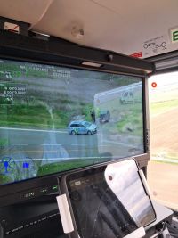 Nebezpečný úsek pod dohledem vrtulníku: Policisté na Kladensku zasahovali proti riskantním řidičům