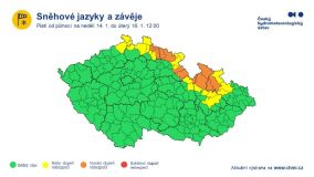 Meteorologové vydali výstrahu před sněhovými jazyky. Budou se tvořit zejména na horách, kde napadne až půl metru sněhu