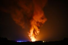 Peklo v Rynholci. Fotografie požáru se dostala do finále fotosoutěže Evropské agentury pro životní prostředí