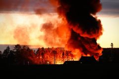 Peklo v Rynholci. Fotografie požáru se dostala do finále fotosoutěže Evropské agentury pro životní prostředí