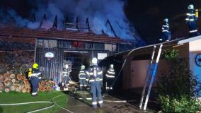 Během čtyřiadvaceti hodin vyjížděli hasiči od včerejšího odpoledne k více než sedmi desítkám událostem