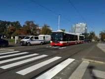 Autobusy budou na Kulaťáku jezdit po kolejích