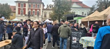 O Slaný na talíři byl velký zájem, lidé i stánky zaplnili náměstí