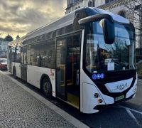 V kladenské MHD testuje Arriva další elektrobus, mezi 18 zdejšími vozy jezdí Ikarus