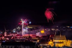 OBRAZEM: Velkolepé novoroční ohňostroje rozzářily Kladno a Slaný