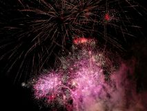 OBRAZEM: Velkolepé novoroční ohňostroje rozzářily Kladno a Slaný