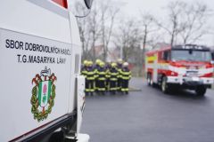 Lánští hasiči dostali novou stříkačku