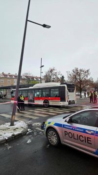 Řidič autobusu z tragické nehody na náměstí Svobody zřejmě nebyl pod vlivem drog