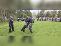 Děti ze Základní školy v Norské ulici strávily odpoledne s Městskou policií Kladno, hlavní hvězdou byl služební pes Ury