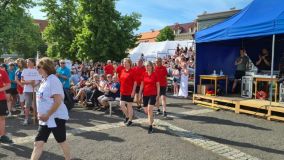 Známí čeští olympionici navštívili jubilejní olympiádu ve Slaném