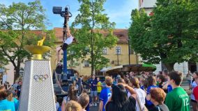 Známí čeští olympionici navštívili jubilejní olympiádu ve Slaném