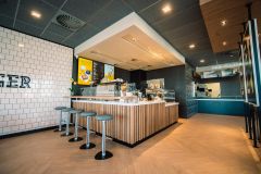 OBRAZEM: Nedaleko Kladna se otevřela nová restaurace McDonald’s
