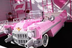 Na Kladně vyrobili Cadillac z Lega. Vyrazil na Formuli 1 do Las Vegas, jel v něm Max Verstappen