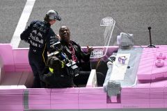 Na Kladně vyrobili Cadillac z Lega. Vyrazil na Formuli 1 do Las Vegas, jel v něm Max Verstappen