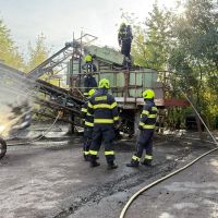 Ve středu ráno hořelo v Kněževsi