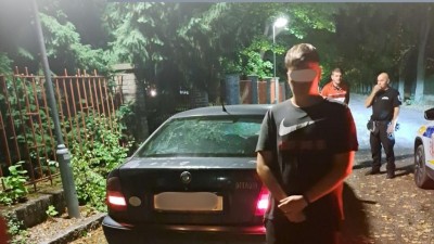 Strážníci ve Slaném odhalili za volantem nezletilého řidiče
