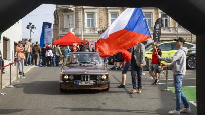 Oldtimer Express 2024: Vytrvalostní jízda českých veteránů vyrazila z Prahy směrem k Aténám