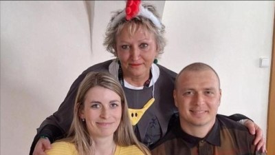 Měl dostat &scaron;anci na život, d&aacute;rce na posledn&iacute; chv&iacute;li couvl. T&aacute;ta z Loun bojuje o čas