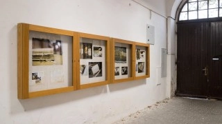 Fotografka Monika Urbanová vystavuje v průchodu Státního archivu