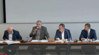 V podloubí v ulici Čs. armády budou podniky zavírat dříve