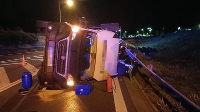 Hasiči zasahovali na Kladensku v noci u dvou nehod