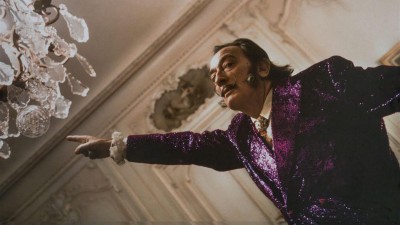 Událost léta: originály Dalího a slavné Chocholovy fotografie na prodejní výstavě v Kladenském zámku