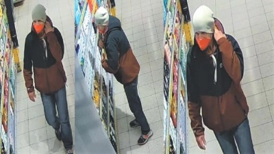 Pomozte policistům identifikovat zloděje. Zachytila ho kamera