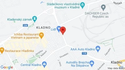 Pozor na fronty v křižovatce Dukelských hrdinů. Havárie autobusu