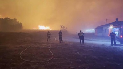 Středočeští hasiči zabojovali v Řecku a zachránili vesnici Giannouli před požárem