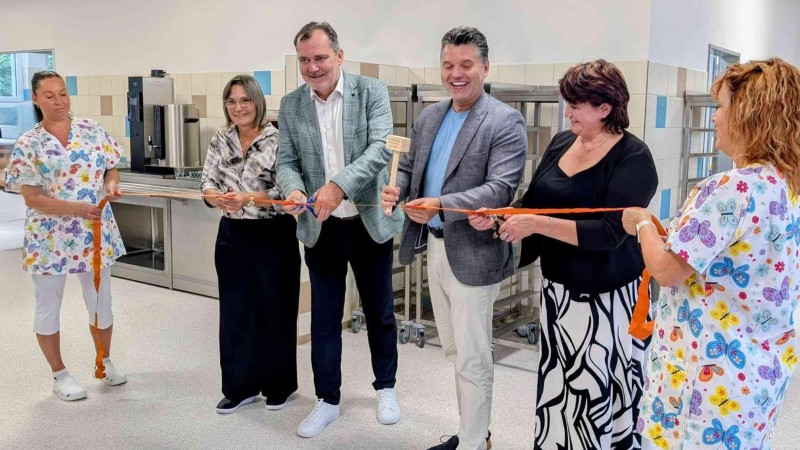 Školní jídelna ve Slaném prošla rekonstrukcí za 100 milionů korun