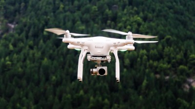Za dotace si zemědělci pořídí i drony