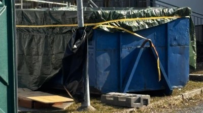 Kauza azbest v Unho&scaron;ti: Stavebn&iacute; firmě hroz&iacute; pokuta až 25 milionů