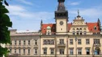 Piráti vyzvali nepravomocně odsouzenou zastupitelku k odchodu
