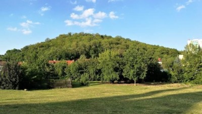 Tip na výlet na Kladensku a Slánsku: Slánská hora