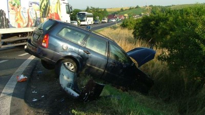 Velikonoce slavil ve velkém a pak boural. Nadýchal téměř tři promile