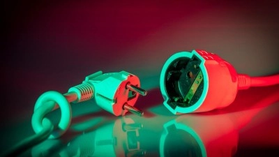 Ve Středočeském kraji jsou plně obnoveny dodávky elektrické energie