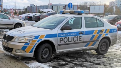 Policisté ve Slaném vyhmátli za volantem opilého řidiče, přišel o řidičák