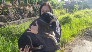 Neznáte majitele? Fenku našli kladenští strážníci v šachtě