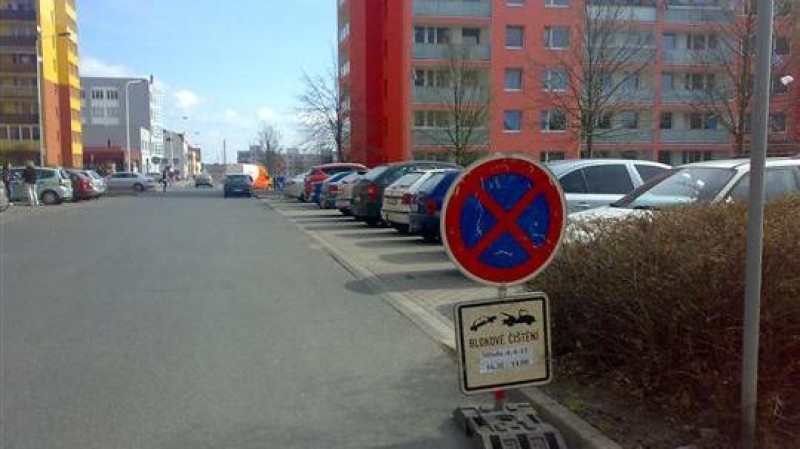 Ulice se budou čistit i v květnu. Kdy u vás?