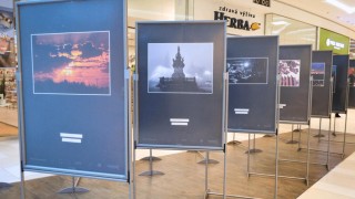 V Centr&aacute;lu si můžete prohl&eacute;dnout v&yacute;stavu kladensk&yacute;ch fotografů