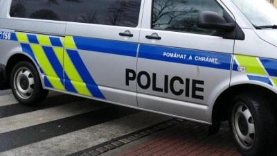 Tragédie ve Slaném: Starší muž vypadl z balkonu. Zda vlastní vůlí či cizím zaviněním, vyšetřují kriminalisté