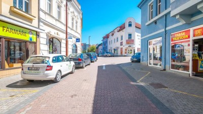 Z trafiky ve Váňově ukradli sto kartónů cigaret