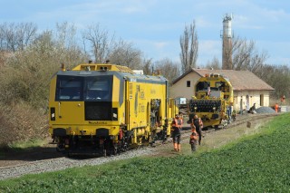 Jak probíhá oprava trati Straškov - Zlonice?