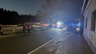 Obavy z bomby v Tuchlovicích. Policisté evakuovali 16 lidí