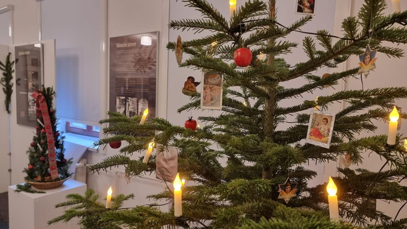 Kraj se už chystá na advent. Přispěje kladenskému muzeu na mikulášskou