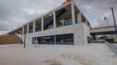 Z Kladna přímo na Masaryčku. Nové nádraží Bubny láká