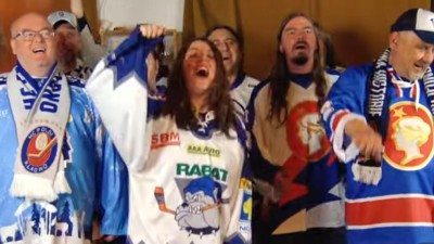 VIDEO: Hokejová hymna Rytířů od Tiché dohody hlásí deseti tisíce přehrání za dva týdny