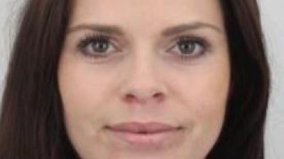Policie hledá ženu z Chebu. Má jít za drogy do vězení